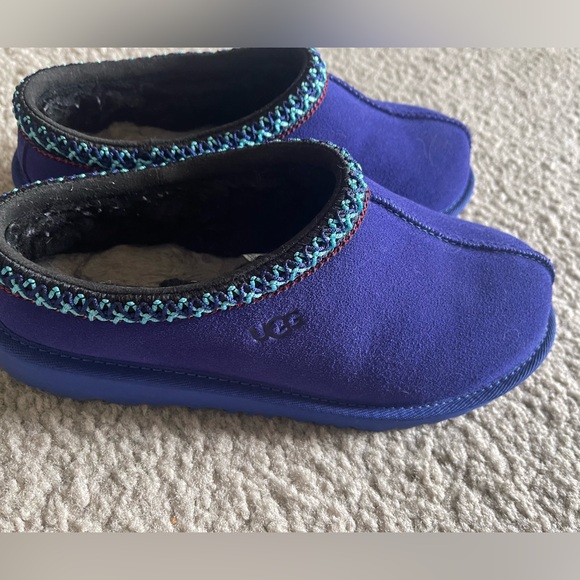 UGG Tasman Kids Size 5 in Cobalt Blue / Purple - Picture 6 of 7